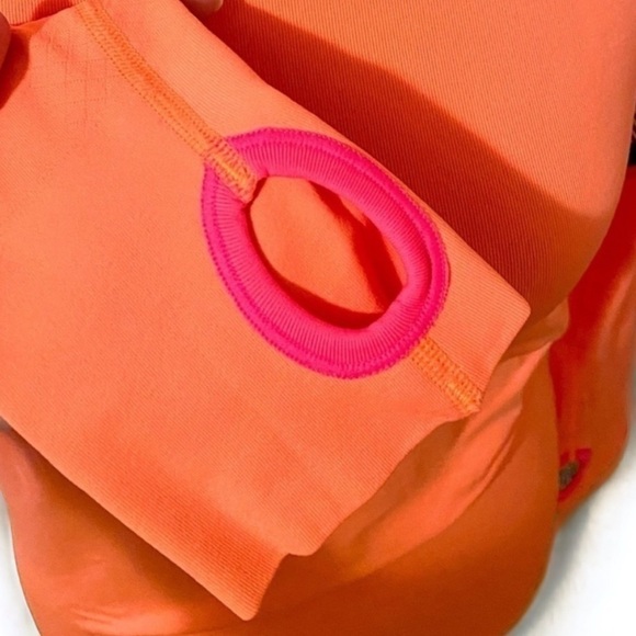 • Victoria’s Secret • Seamless Long Sleeve Cutout Top - Picture 7 of 8